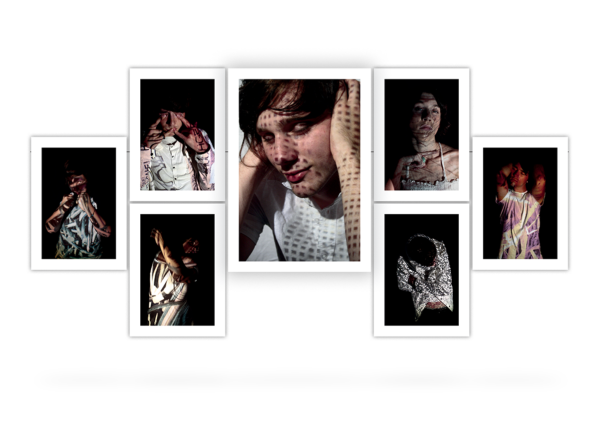 Ausdrucksstarke Fotografie mit projizierten Mustern: Das Projekt zeigt emotionale Gestik und thematisiert Identität & Gesellschaftskritik.
